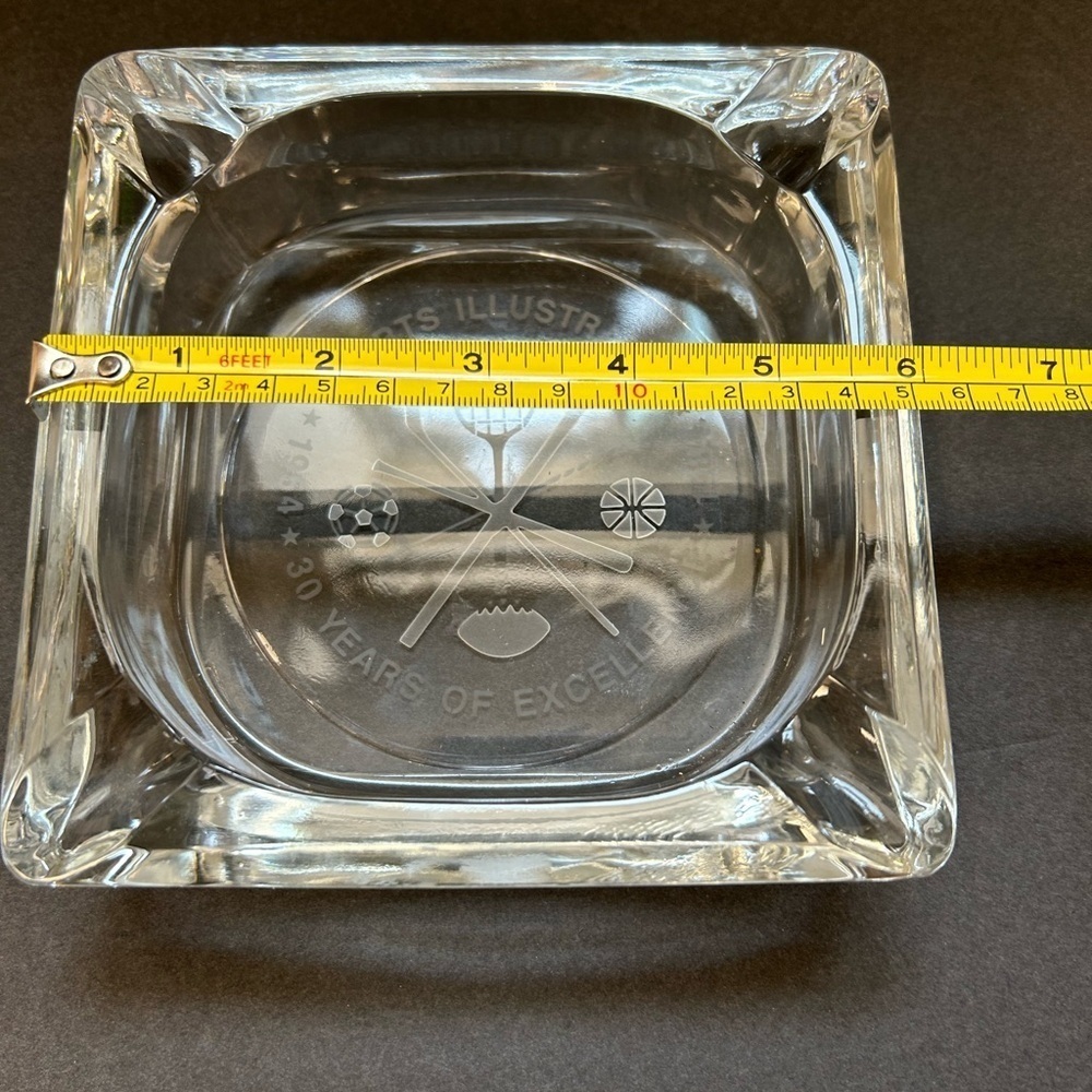 Rare 'Sports Illustrated' 30 Years Of Excellence Large Cigar Glass Sq. Ashtray - Picture 4 of 6